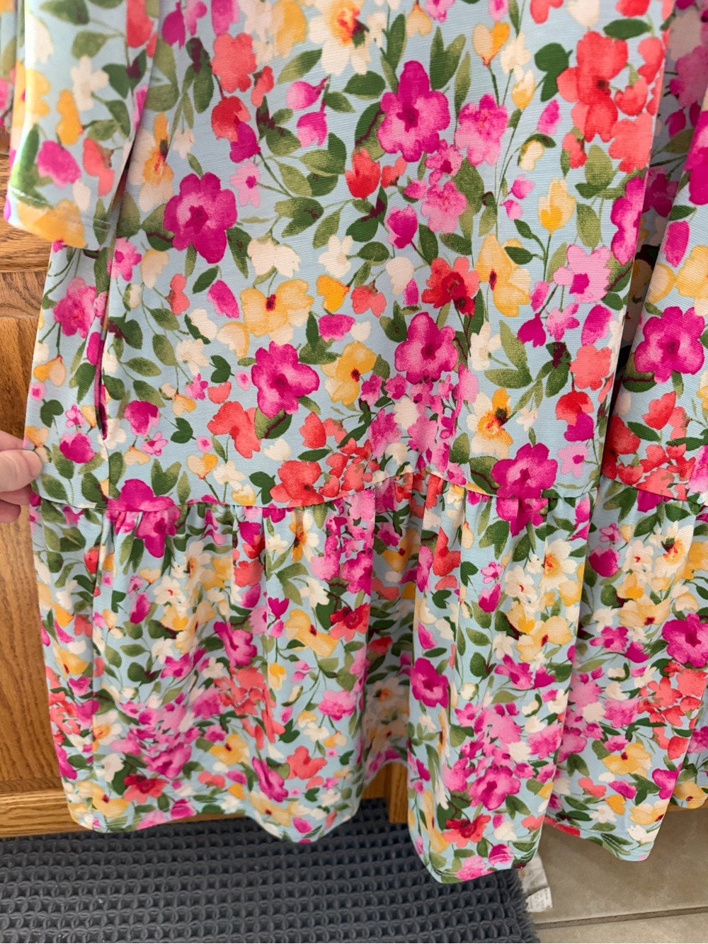 Scarlett Floral V-Neck Tunic in Pink, Green & White - Picture 3 of 4